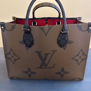 Louis Vuitton. On the Go MM